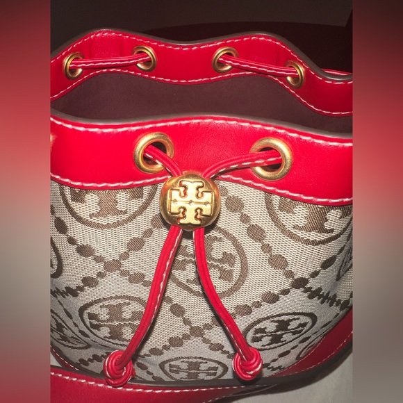 Tory Burch T Mono Floral Bucket Bag - Picture 4 of 9